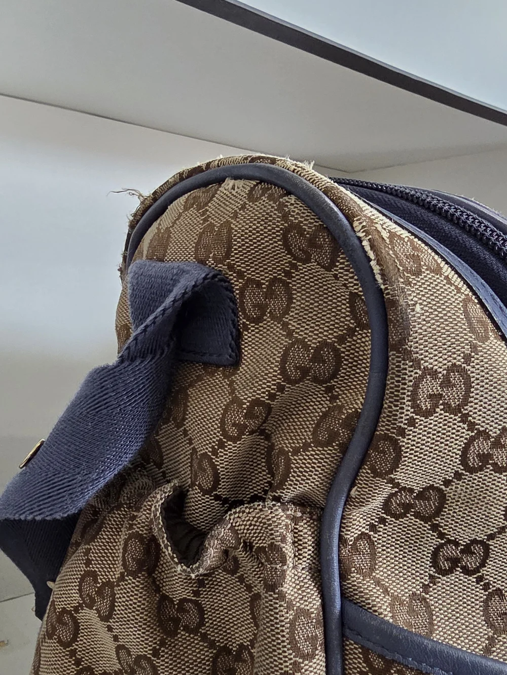 Gucci Beige GG Supreme Canvas Shoulder/Baby/Diaper Bag with Blue Trim